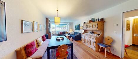 Fernseher, Stereoanlage