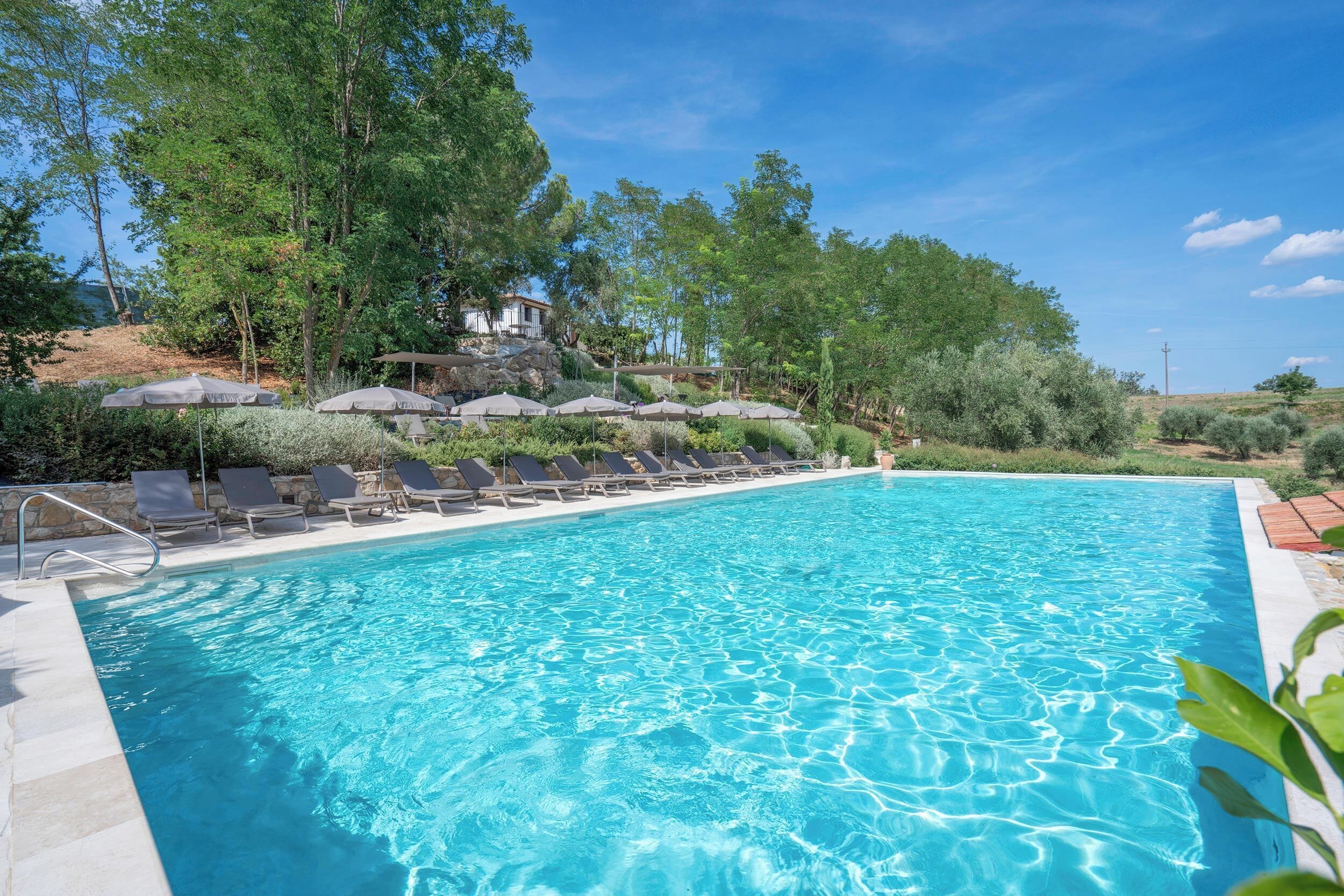 Piscine extérieure (ouverte en saison)