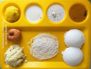 Free daily full breakfast - R-Hotels Rithikha Inn Porur (Chennai)