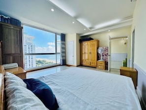 Standard Apartment, Partial Sea View | 3 bedrooms, individually furnished, desk, laptop workspace - Oasky Apartment Vung Tau (Ho Chi Minh City)