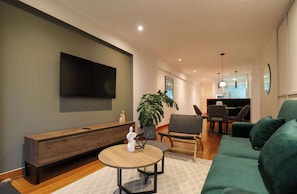 TV, offices - w* | Elegant 2BR w/ Spacious Terrace in Miraflores (Miraflores)