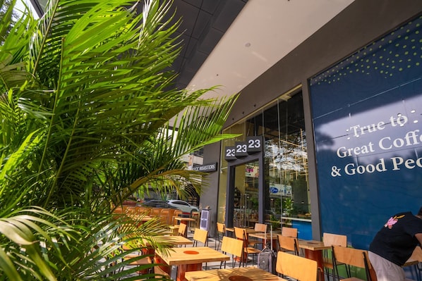 Coffee shop