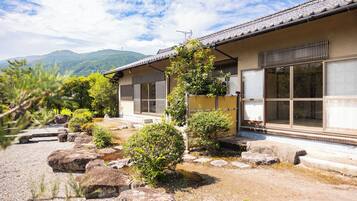 Deluxe Villa, Garden View | Terrace/patio