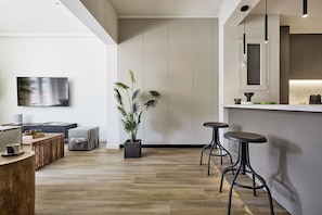 Living area - Acro Residence Acropolis by Aura Homes (Athens)