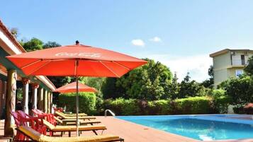 Outdoor pool, pool umbrellas