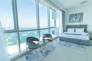 เอ็กซ์คลูซีฟอพาร์ทเมนท์, 2 ห้องนอน, ระเบียง, วิวทะเล | ผ้าม่านกันแสง, Wi-Fi ฟรี