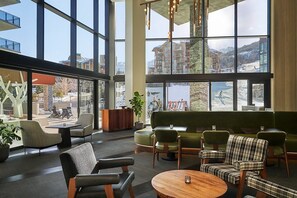 Interior - Ski-in/out exclusive high end luxury at Park City Mountain restaurants spa bar rooftop pool (Park City)