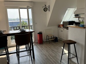 Dining - Cabourg: 2-Room Apartment, Near Beach, Balcony, WiFi (Cabourg)
