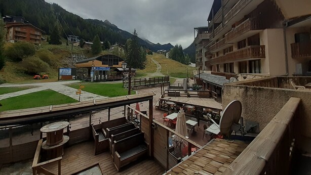 Property grounds - Studio 2/3 pers 20m from gondola, equipped kitchen, south balcony, pets allowed (Valfréjus)