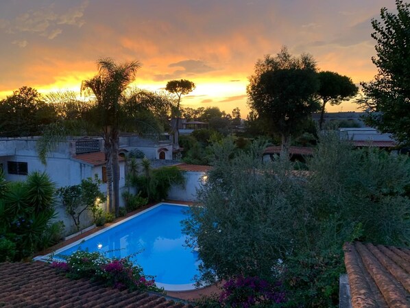 Pool - Villa with garden and pool 10 min from the sea (Terracina)