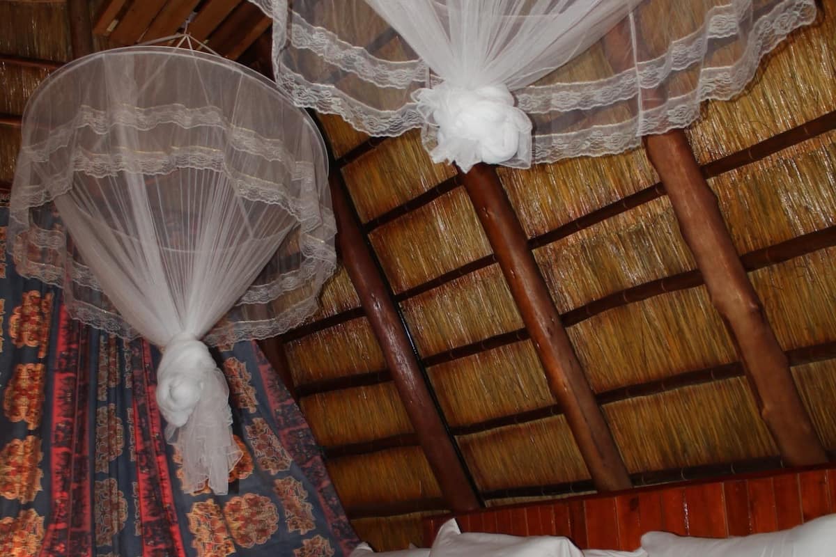 Twin Room | 1 bedroom, iron/ironing board, free WiFi