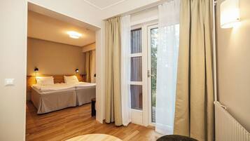 Junior-suite - balkon - søudsigt | 1 soveværelse, gratis Wi-Fi, sengetøj