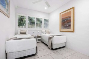 2 bedrooms, iron/ironing board, WiFi, bed sheets
