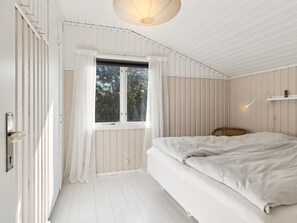 3 bedrooms, Internet