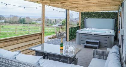 Hill House - 4 Bedroom - Llanrhidian