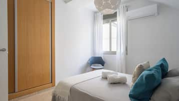 2 bedrooms, desk, iron/ironing board, travel cot