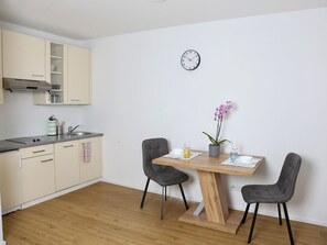 Desk, free WiFi, bed sheets - Urban Stay Apartments Vienna (Vienna)