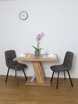 In-room dining - Urban Stay Apartments Vienna (Vienna)