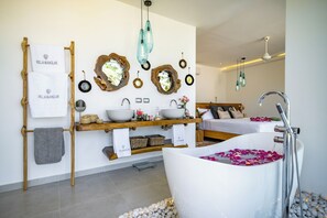 5 bedrooms, iron/ironing board, travel cot, WiFi