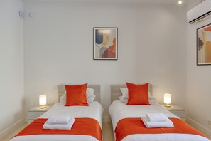 4 Schlafzimmer, Zimmersafe, Bügeleisen/Bügelbrett, kostenloses WLAN