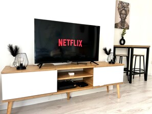 Interior - LE MALIA: a magnificent studio ideal for Pro&Couple - Hyper center (Trappes)