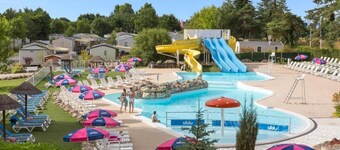 Spacious mobile home for up to 8 people with wifi