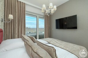 2 chambres, fer et planche à repasser, Wi-Fi, draps fournis