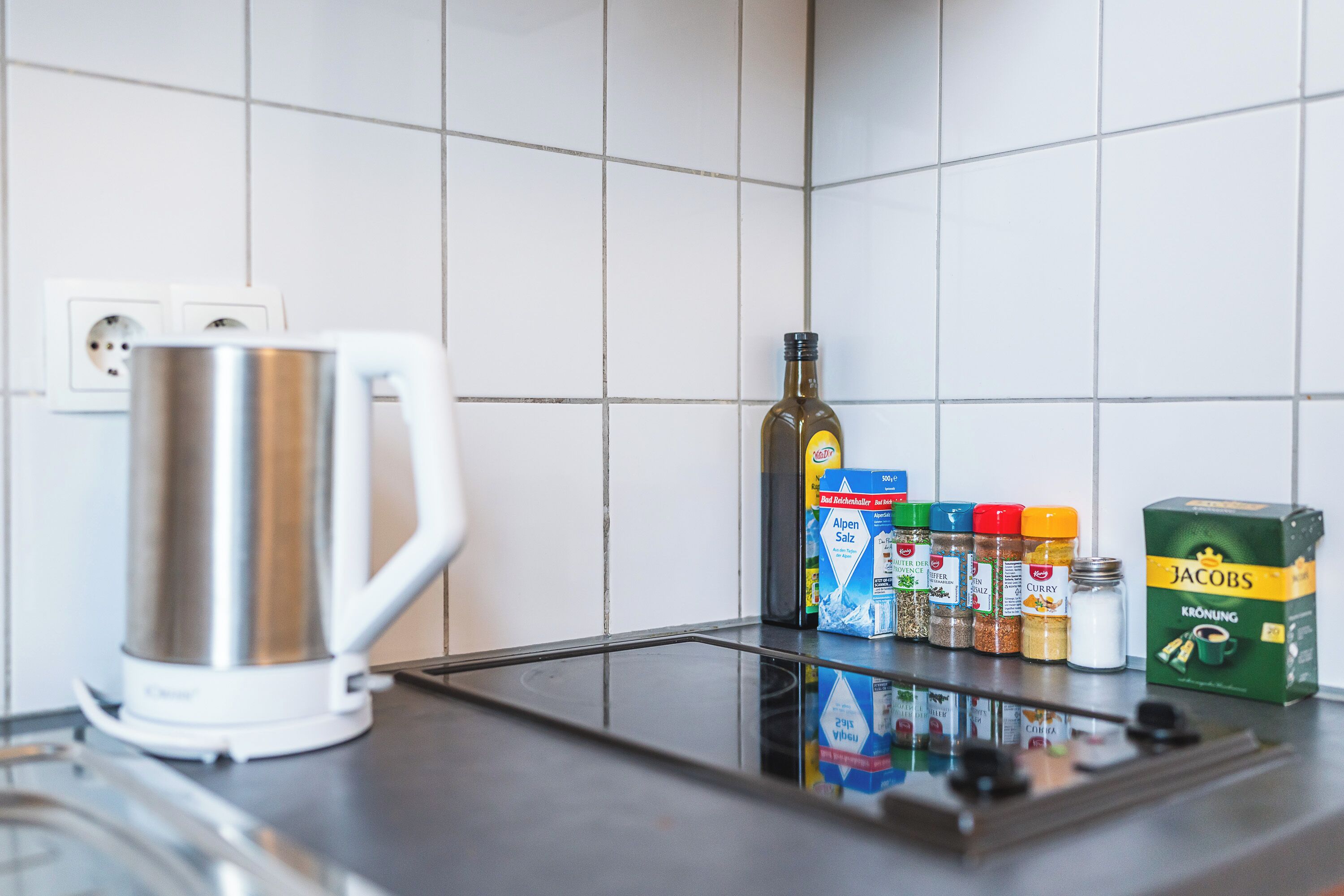 Kühlschrank, Herdplatte