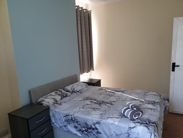 House | 5 bedrooms, free WiFi, bed sheets - Hartshill Home Sweet Home (Stoke-on-Trent)