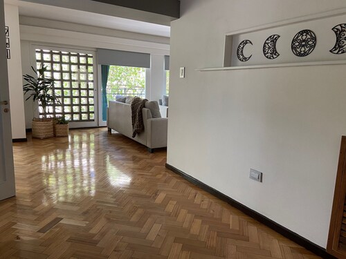 IN THE HEART OF DOWNTOWN MENDOZA. SPACIOUS, EXCLUSIVE AND COMFORTABLE APARTMENT IN MENDOZA. 