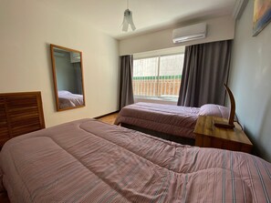 3 bedrooms, iron/ironing board, WiFi, bed sheets - IN THE HEART OF DOWNTOWN MENDOZA. SPACIOUS, EXCLUSIVE AND COMFORTABLE APARTMENT IN MENDOZA.  (Mendoza)