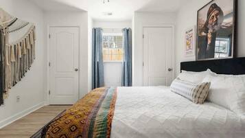 1 dormitorio, tabla de planchar con plancha, cuna de viaje y wifi