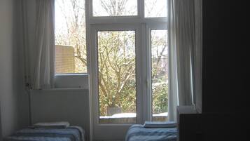 7 quartos, ferros/tábuas de passar roupa, Wi-Fi de cortesia