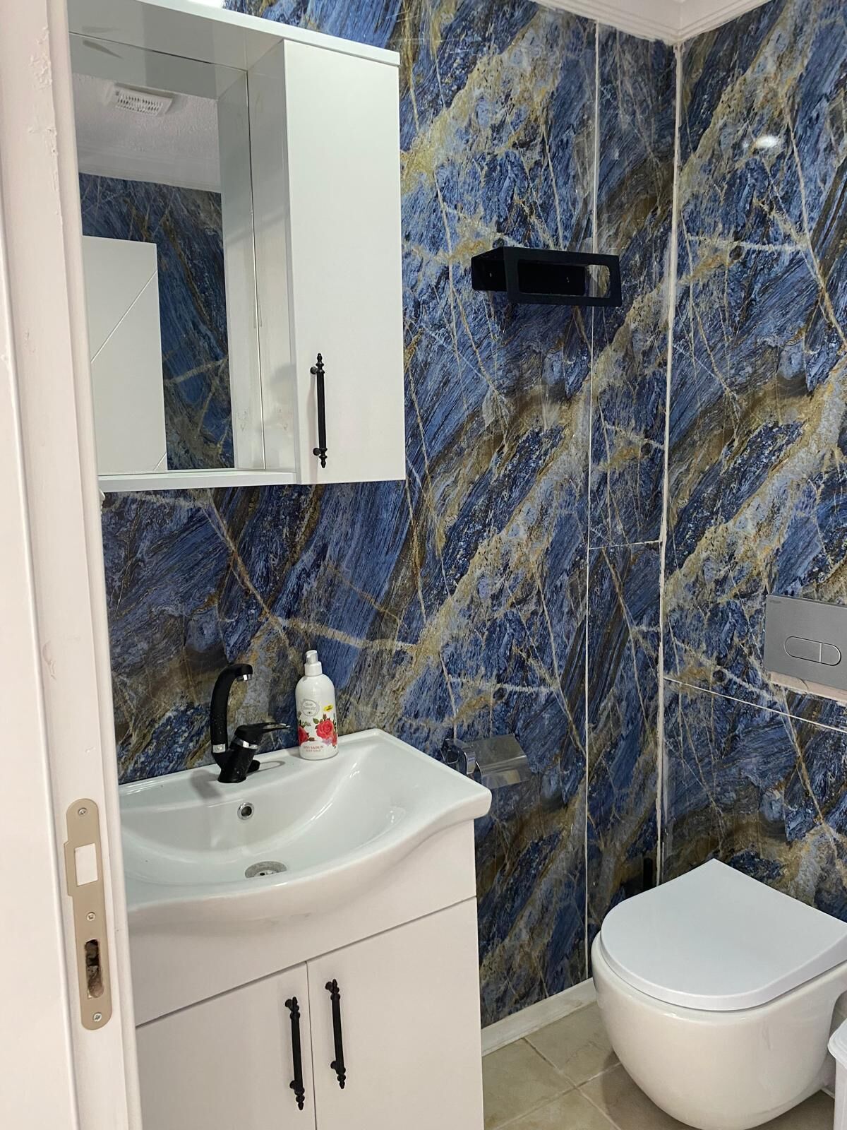 Economy Double Room | Bathroom