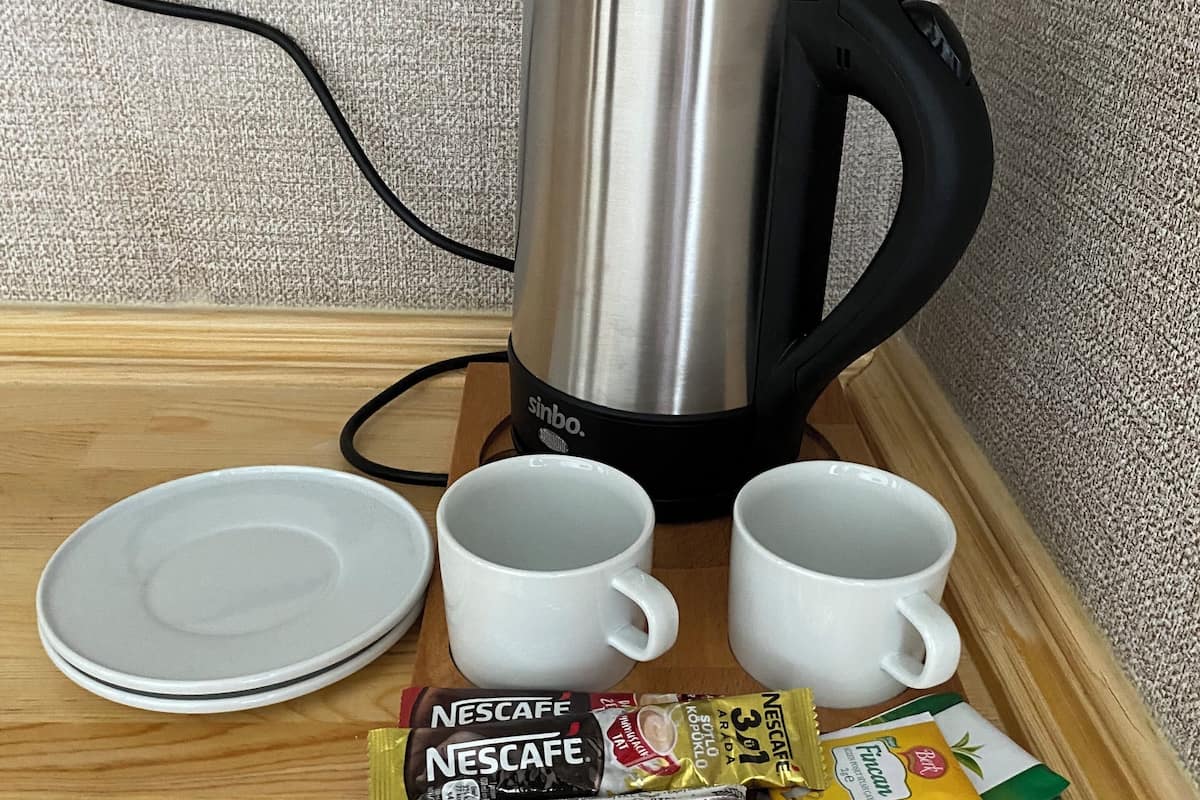 Een laptopwerkplek, gratis wifi