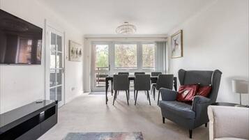 Apartment | Living area | TV