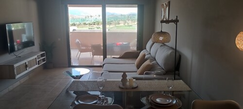 Luxury homes golf and pool (pet friendly)