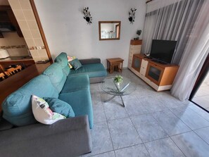 TV