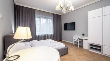Classic Studio, Balcony | Living area