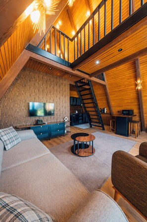 Escritorio y espacio para trabajar con laptop 