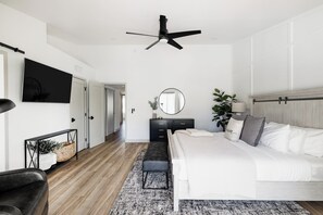 4 bedrooms, iron/ironing board, free WiFi, bed sheets