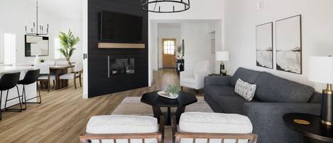 TV, fireplace