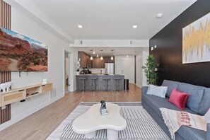 Televisión y oficina