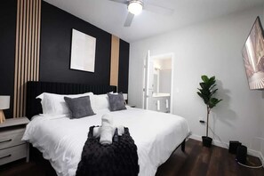 2 chambres, fer et planche à repasser, lit parapluie, Wi-Fi