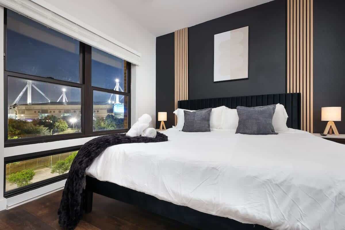 2 soverom, strykejern/-brett, reiseseng for barn og wi-fi