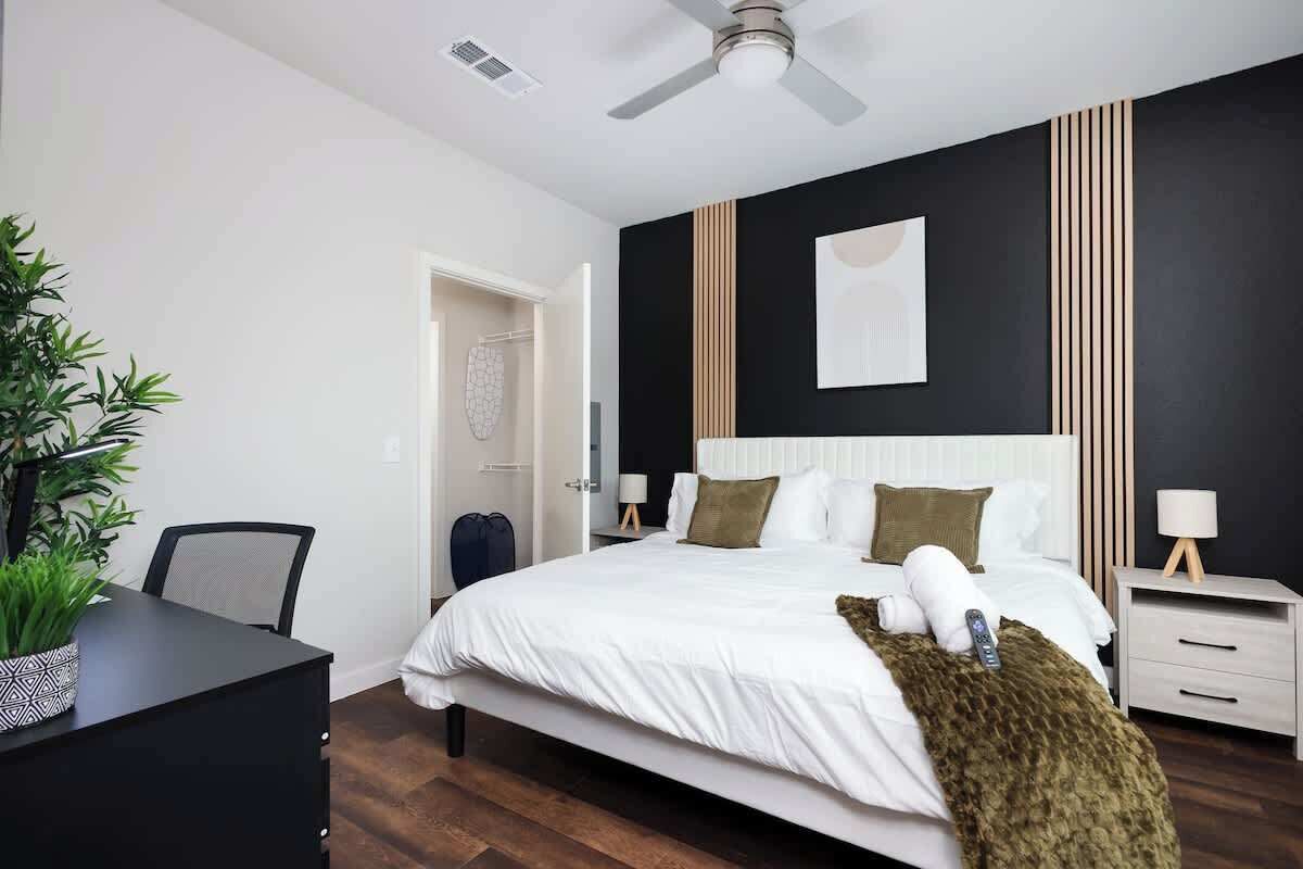 1 bedroom, iron/ironing board, travel crib, WiFi