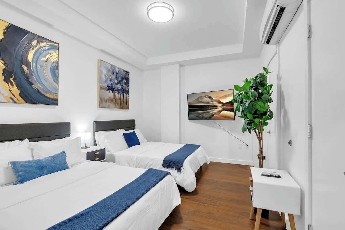 1 bedroom, iron/ironing board, travel crib, WiFi