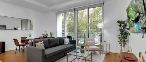 Televisión y oficina