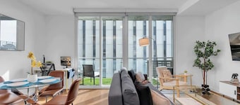 Stylish 1BR Retreat + Gym Near Downtown Tulsa