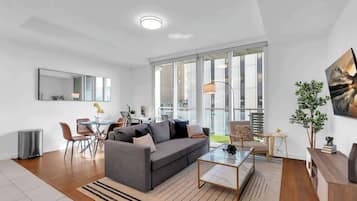 Televisión y oficina